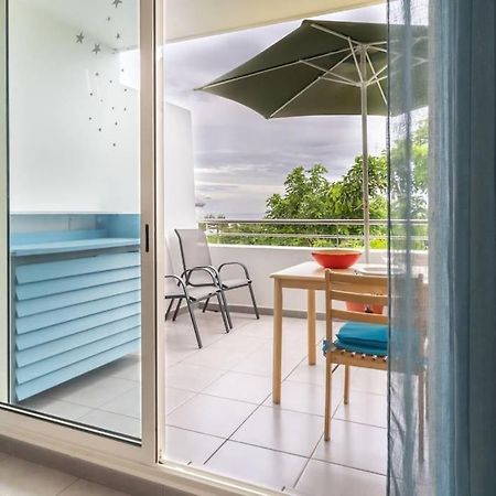 Flamboyant - Studio 2 Personnes Avec Lit De Qualite Hoteliere Separable Pour Couple Ou Amis Avec Tres Belle Terrasse A 12 Min A Pied Ou 4 Min En Voiture Du Lagon De L'Ermitage - St Gilles Les Bains 라 살린 레 뱅 외부 사진