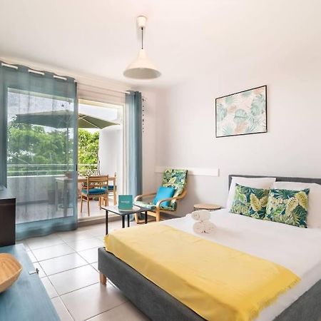 Flamboyant - Studio 2 Personnes Avec Lit De Qualite Hoteliere Separable Pour Couple Ou Amis Avec Tres Belle Terrasse A 12 Min A Pied Ou 4 Min En Voiture Du Lagon De L'Ermitage - St Gilles Les Bains 라 살린 레 뱅 외부 사진